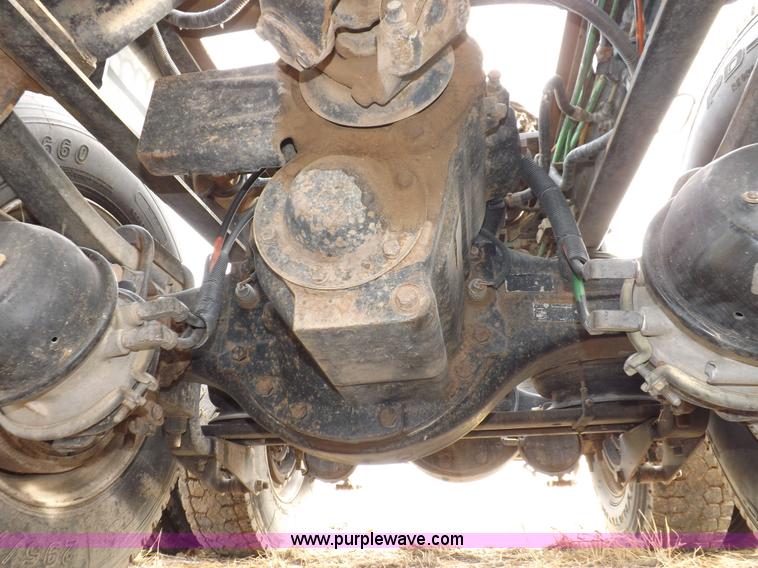 image for item I9133 1996 Ford Aeromax L9000 semi truck