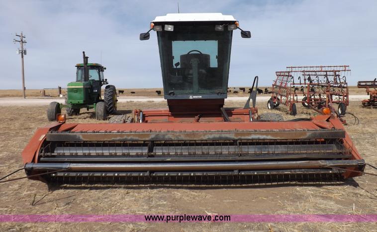 image for item I9137 1994 Hesston 8400 swather