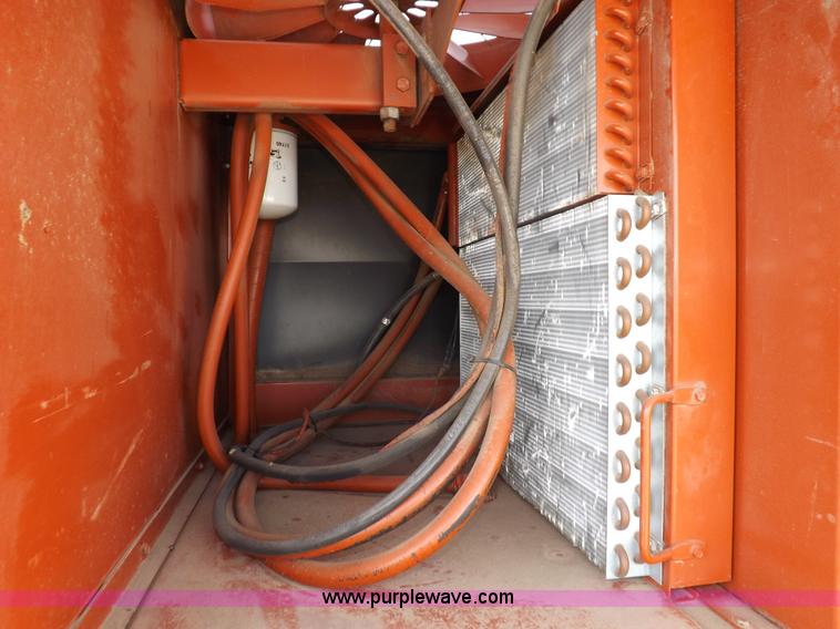 image for item I9137 1994 Hesston 8400 swather