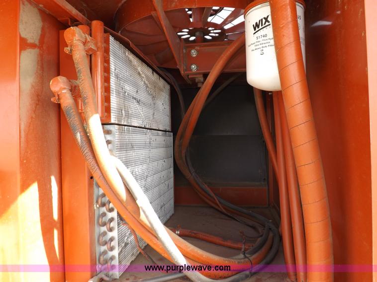 image for item I9137 1994 Hesston 8400 swather