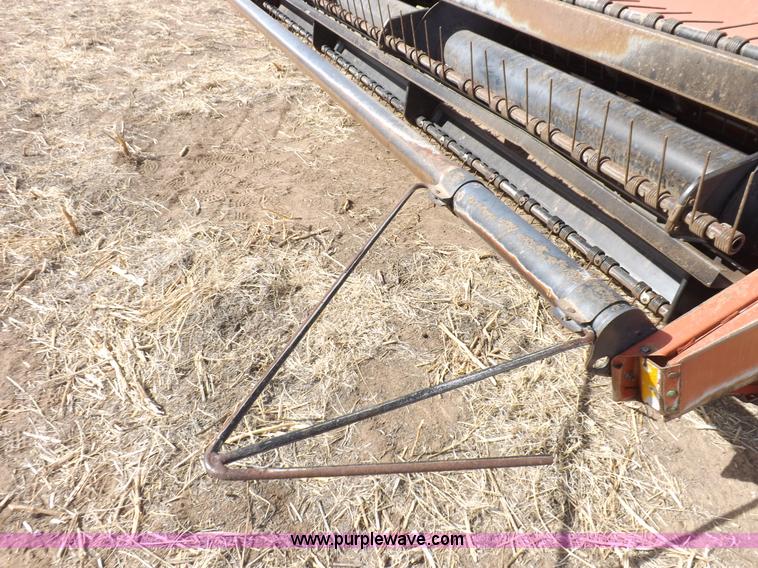 image for item I9137 1994 Hesston 8400 swather