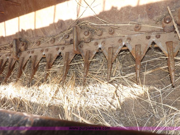 image for item I9137 1994 Hesston 8400 swather