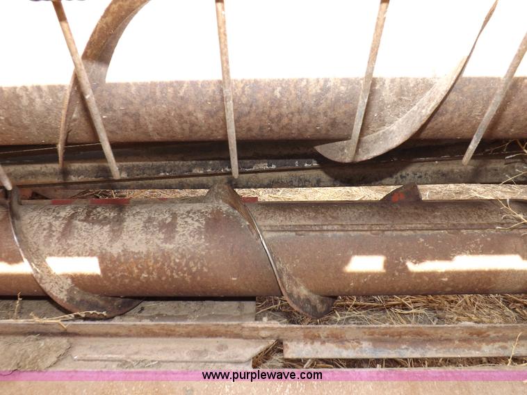 image for item I9137 1994 Hesston 8400 swather