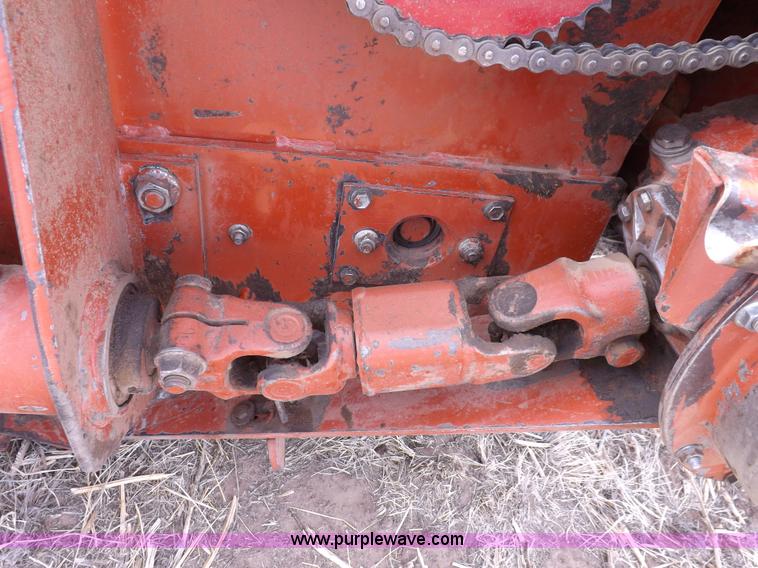 image for item I9137 1994 Hesston 8400 swather