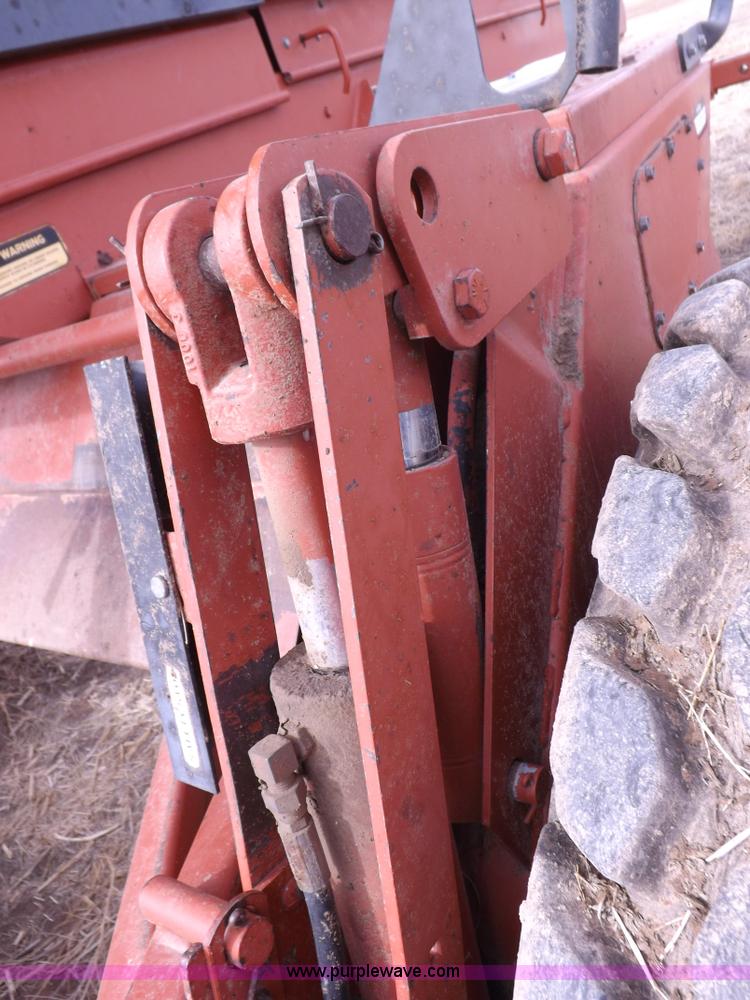 image for item I9137 1994 Hesston 8400 swather