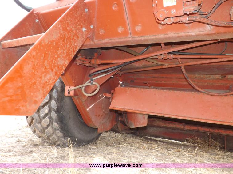 image for item I9137 1994 Hesston 8400 swather