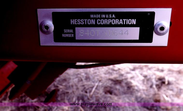 image for item I9137 1994 Hesston 8400 swather