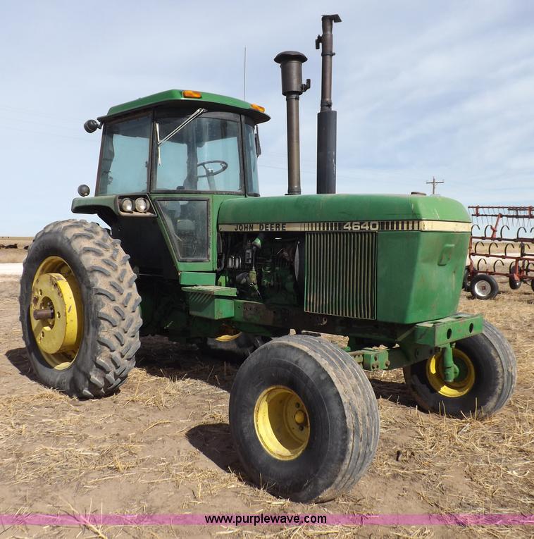 image for item I9138 1982 John Deere 4640 tractor
