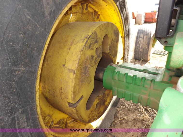 image for item I9138 1982 John Deere 4640 tractor