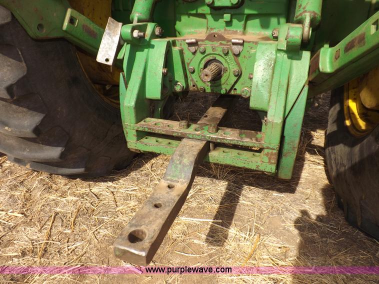 image for item I9139 1982 John Deere 4840 tractor