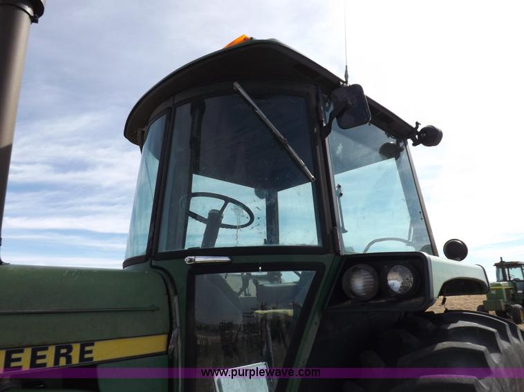 image for item I9139 1982 John Deere 4840 tractor