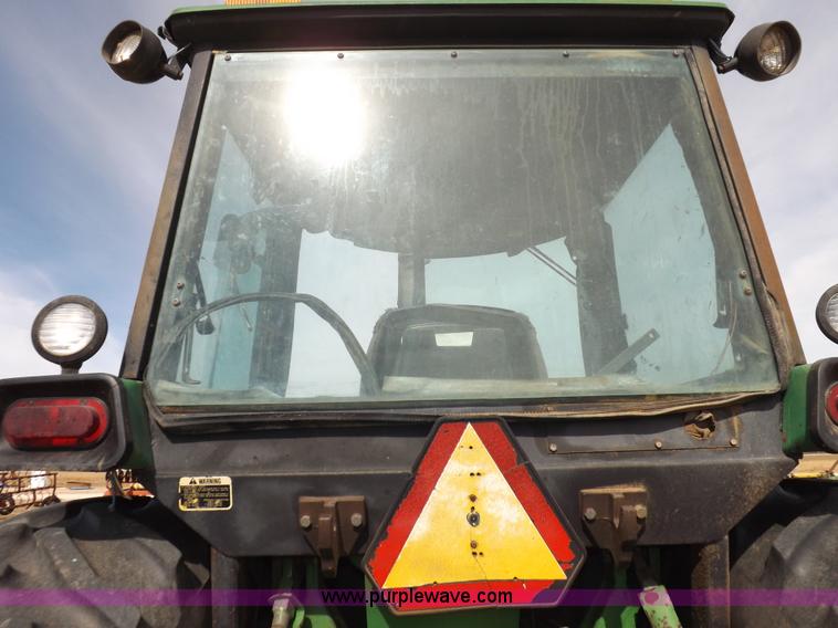 image for item I9139 1982 John Deere 4840 tractor