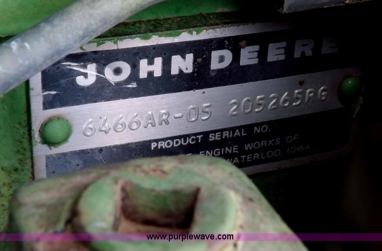 image for item I9139 1982 John Deere 4840 tractor