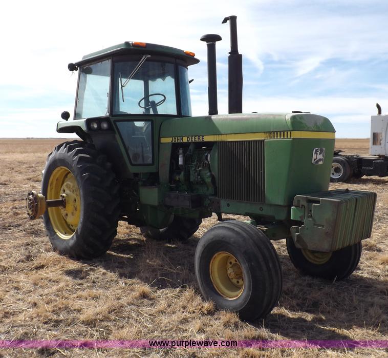image for item I9140 1979 John Deere 4640 tractor