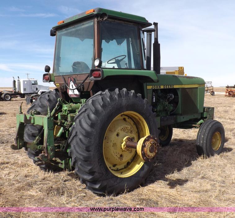 image for item I9140 1979 John Deere 4640 tractor