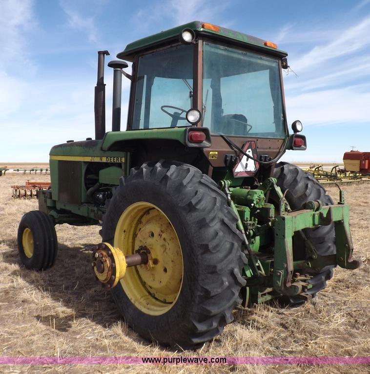 image for item I9140 1979 John Deere 4640 tractor