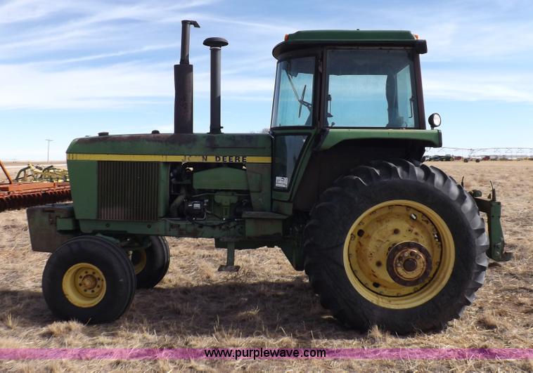 image for item I9140 1979 John Deere 4640 tractor