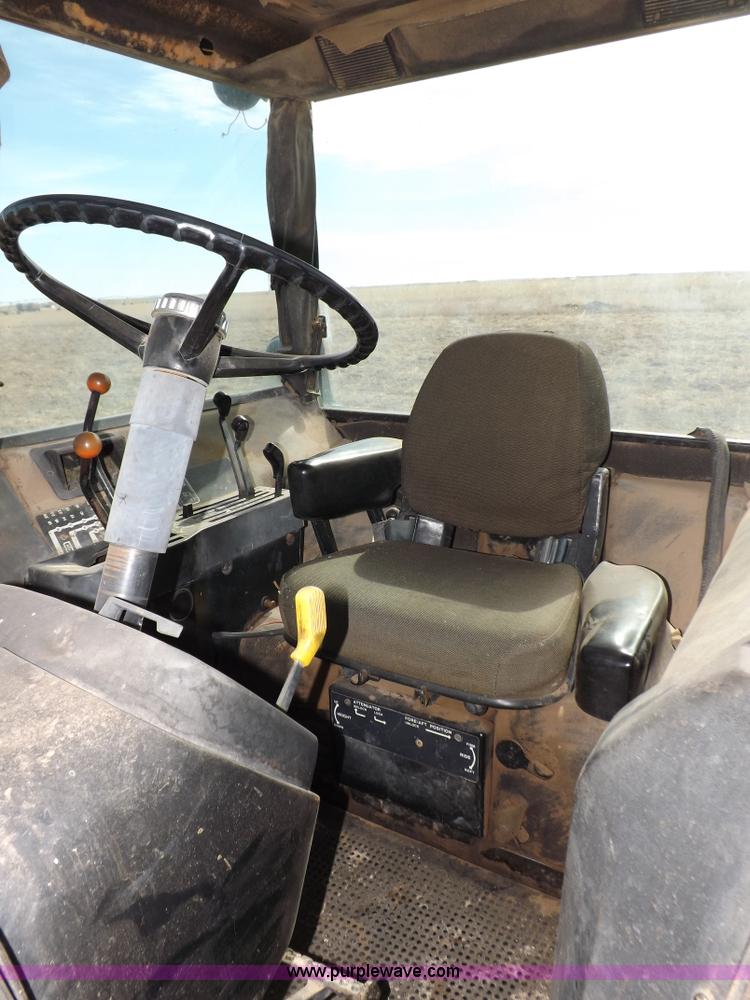 image for item I9140 1979 John Deere 4640 tractor