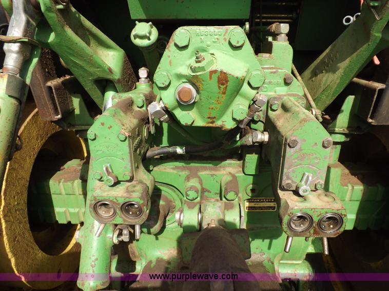 image for item I9140 1979 John Deere 4640 tractor