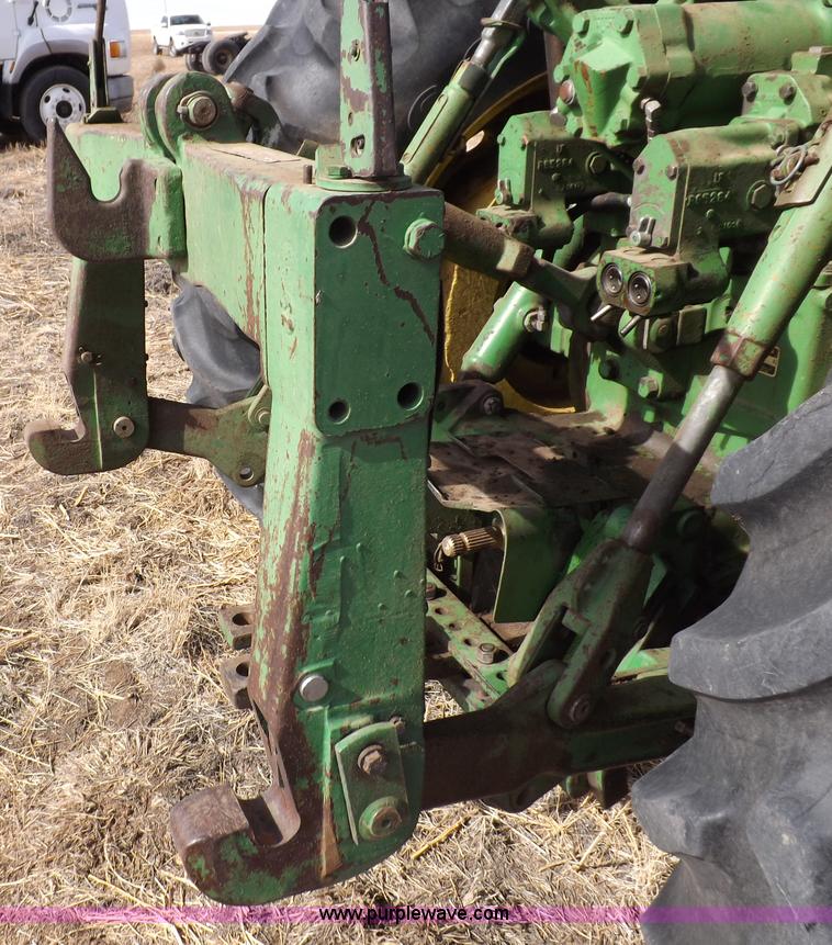 image for item I9140 1979 John Deere 4640 tractor