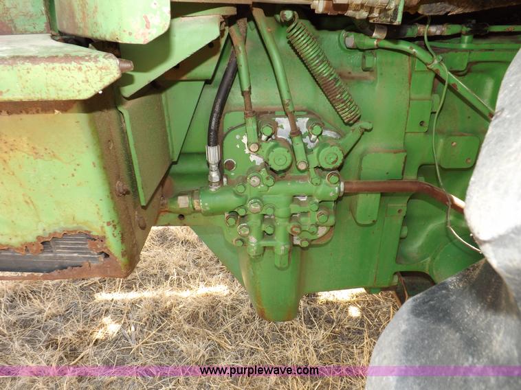 image for item I9140 1979 John Deere 4640 tractor