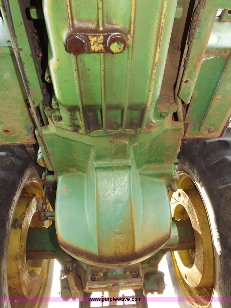 image for item I9140 1979 John Deere 4640 tractor