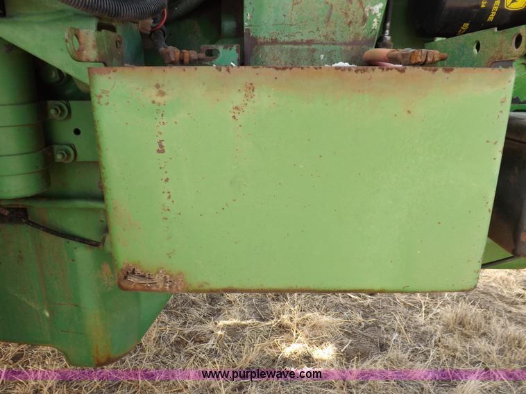 image for item I9140 1979 John Deere 4640 tractor