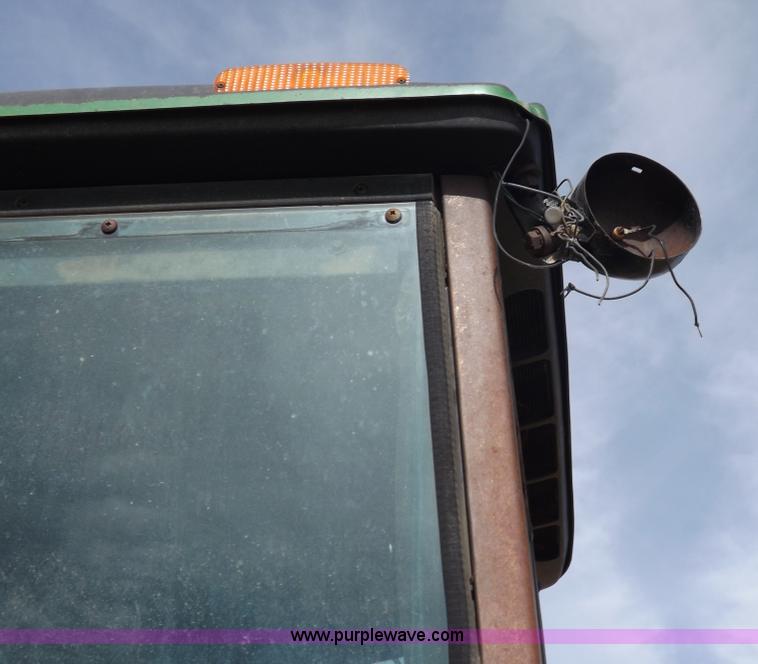 image for item I9140 1979 John Deere 4640 tractor