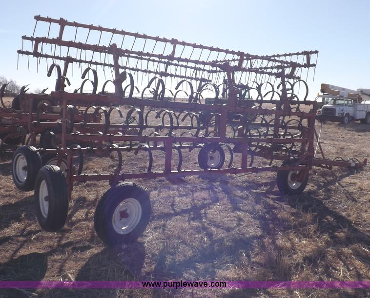 image for item I9146 International spring tooth harrow