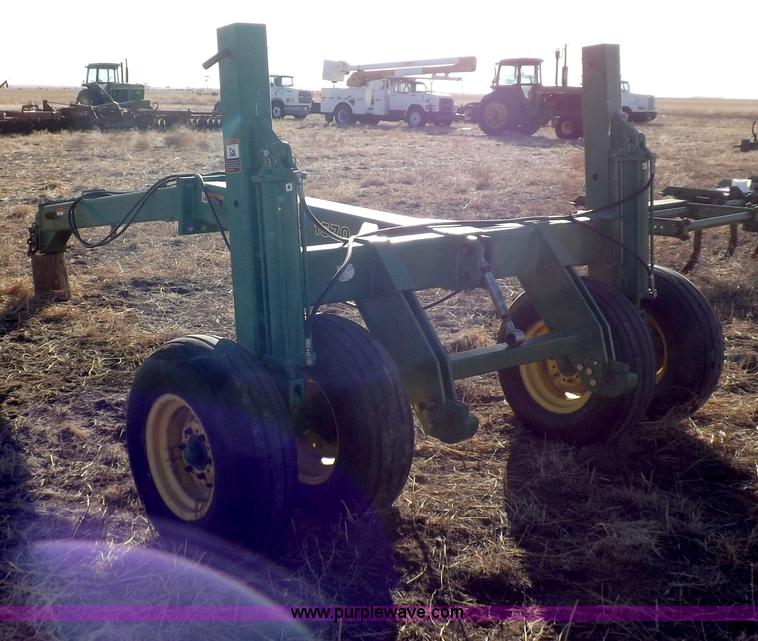 image for item I9151 John Deere 1570 three point caddy cart