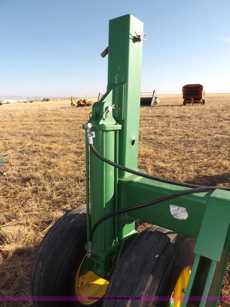 image for item I9151 John Deere 1570 three point caddy cart