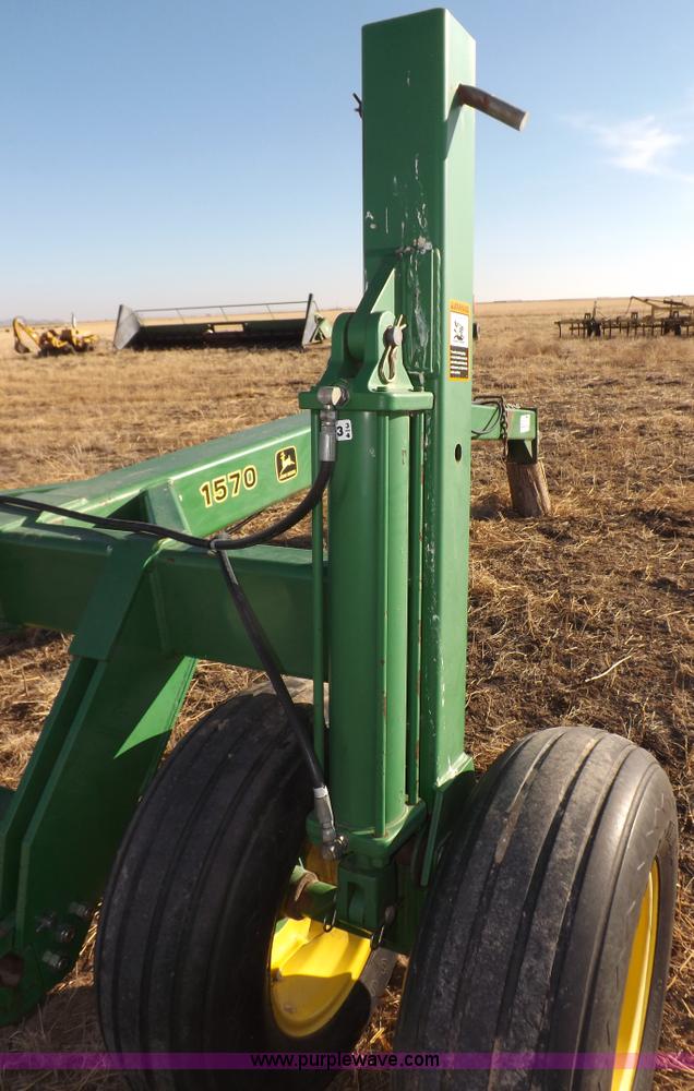 image for item I9151 John Deere 1570 three point caddy cart