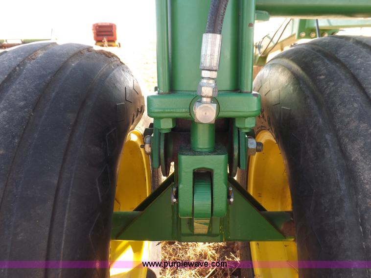 image for item I9151 John Deere 1570 three point caddy cart