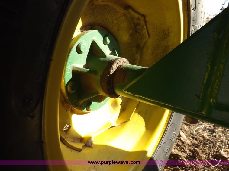 image for item I9151 John Deere 1570 three point caddy cart