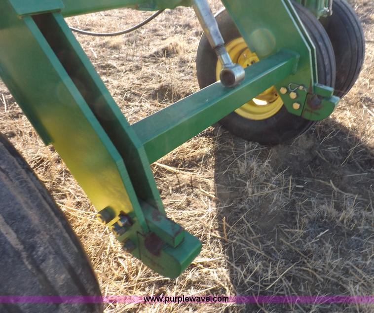 image for item I9151 John Deere 1570 three point caddy cart