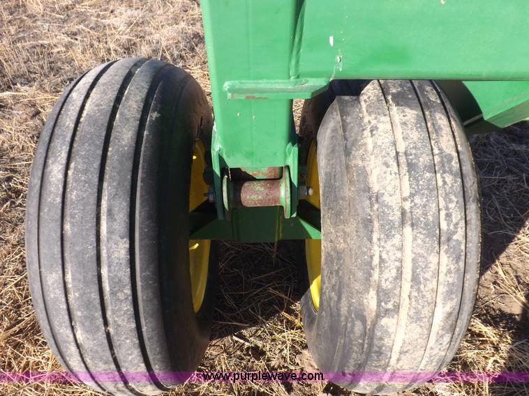 image for item I9151 John Deere 1570 three point caddy cart