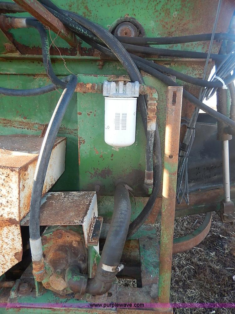 image for item I9300 Henke B240 feed wagon