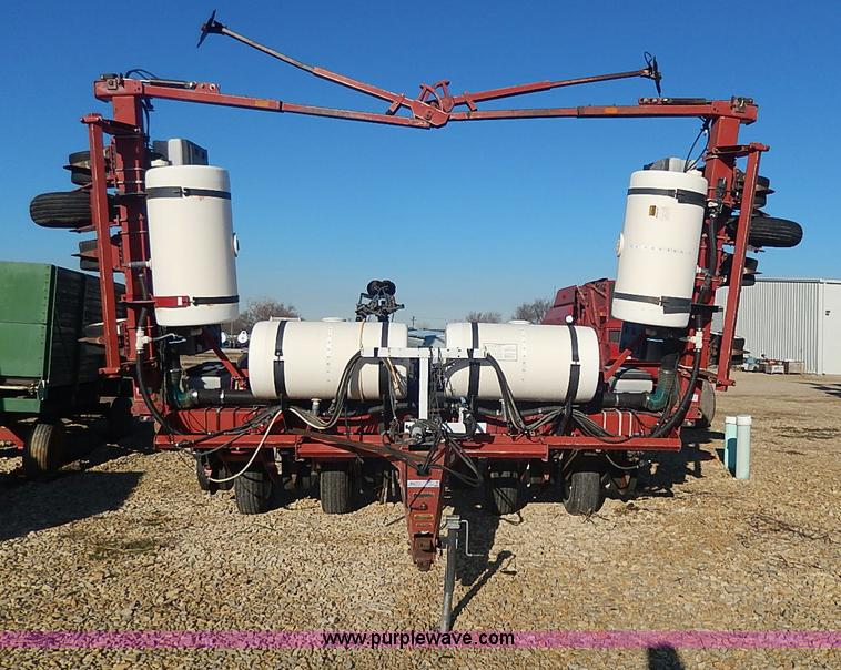 image for item I9303 White 6122 planter