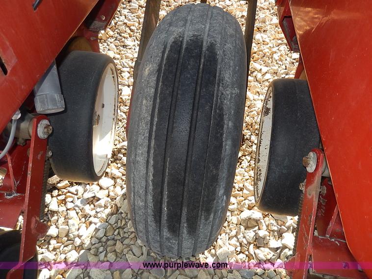 image for item I9303 White 6122 planter