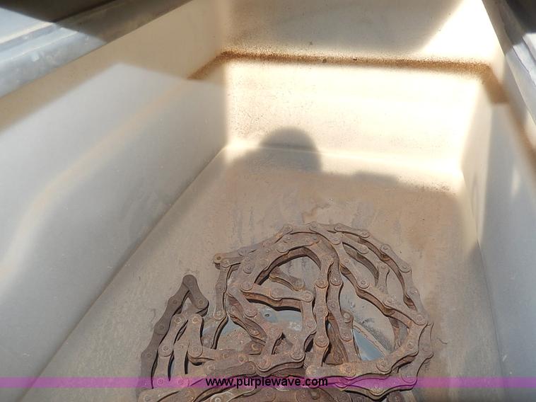 image for item I9303 White 6122 planter