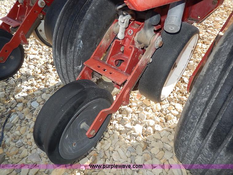 image for item I9303 White 6122 planter