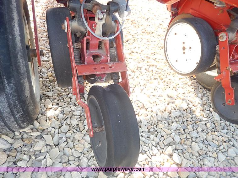 image for item I9303 White 6122 planter