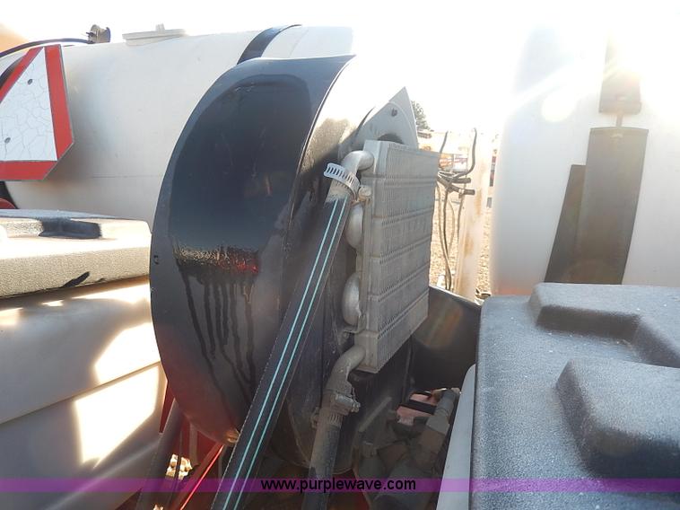 image for item I9303 White 6122 planter