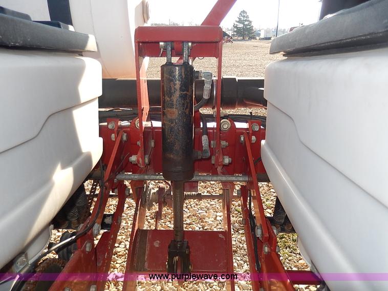 image for item I9303 White 6122 planter