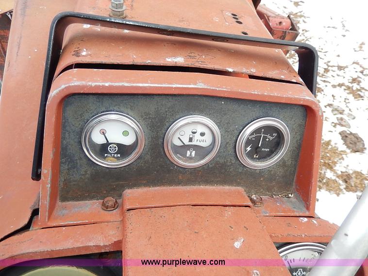 image for item I9341 1971 International 1466 tractor