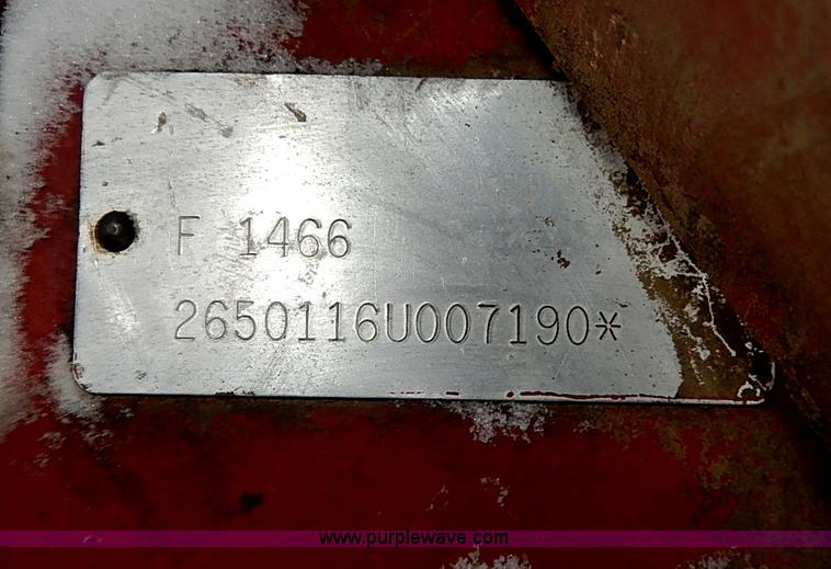 image for item I9341 1971 International 1466 tractor