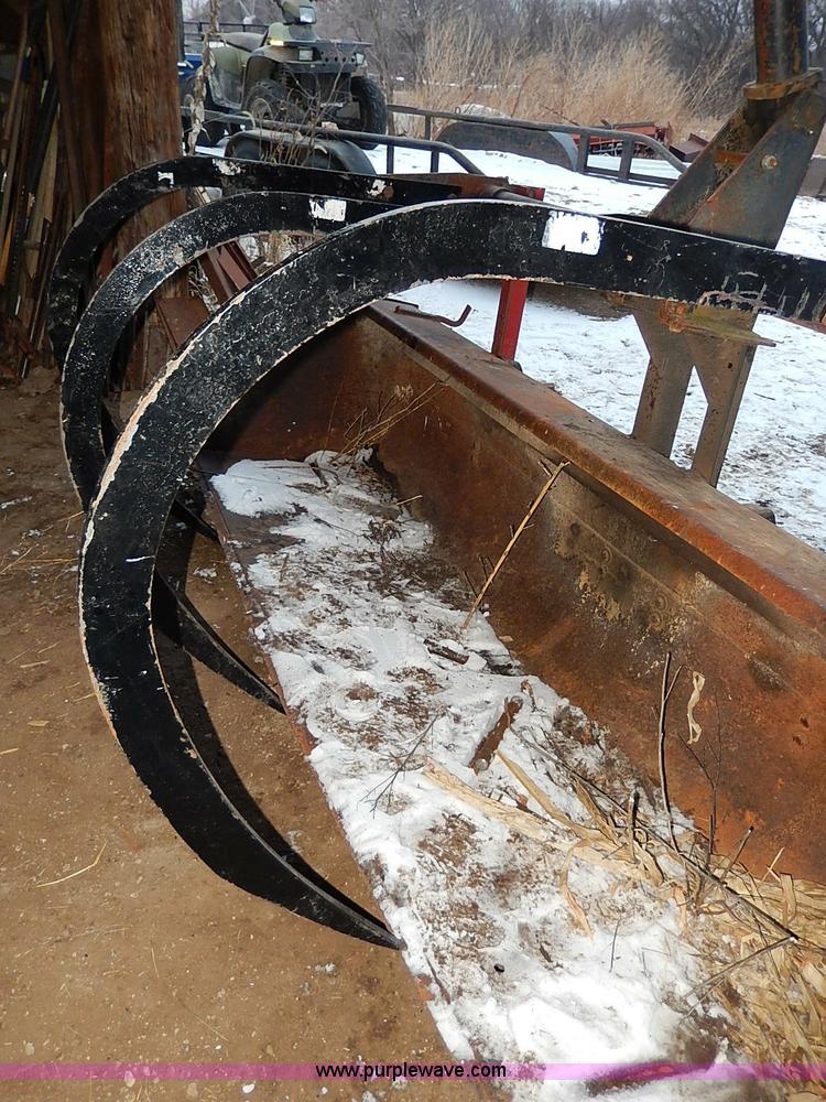 image for item I9341 1971 International 1466 tractor