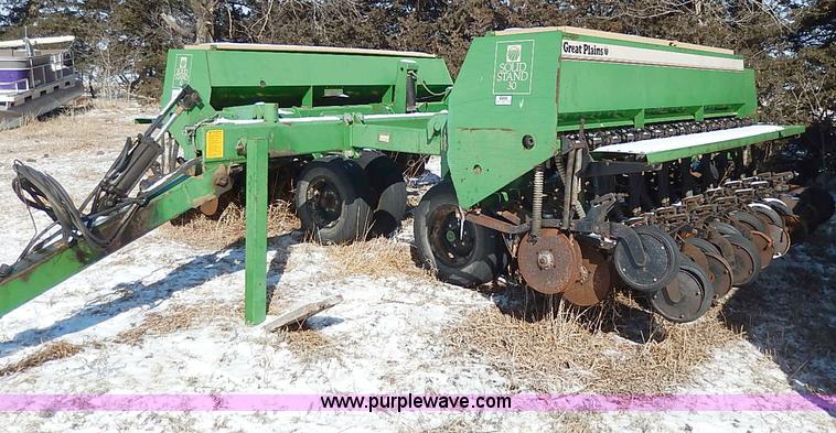 image for item I9361 Great Plains Solid Stand 30' grain drill