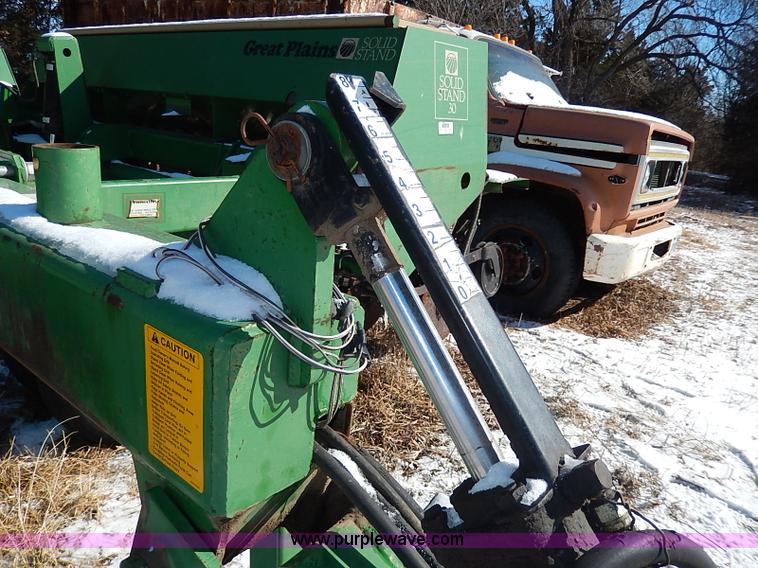 image for item I9361 Great Plains Solid Stand 30' grain drill