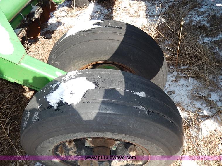 image for item I9361 Great Plains Solid Stand 30' grain drill